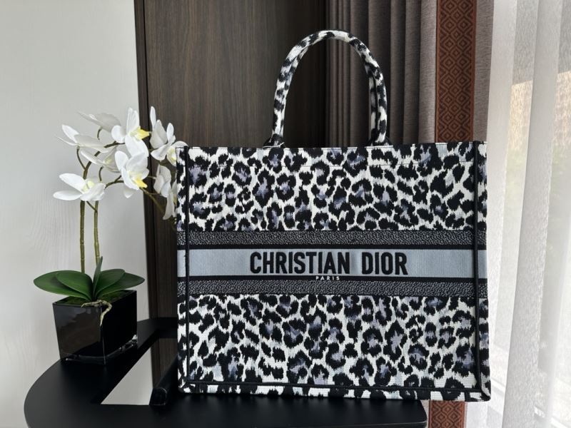 Dior Shopping Bags